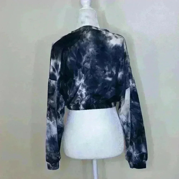 Never worn Tie dyed crop top - Picture 2 of 3